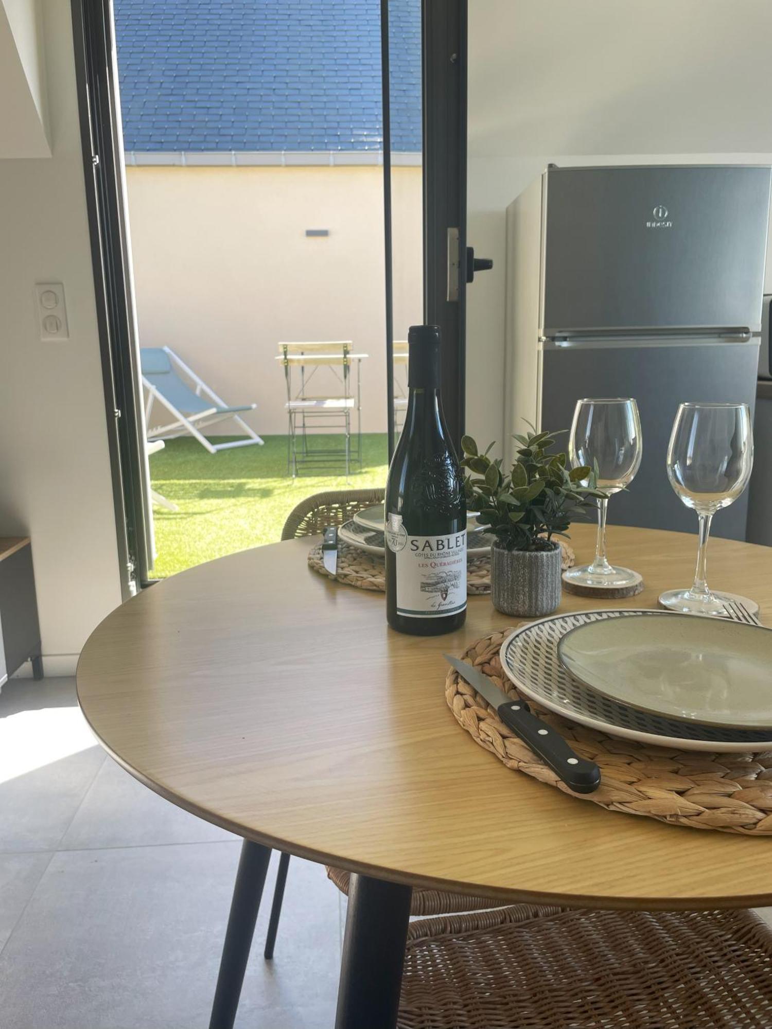 לנסיו Studio Avec Terrasse Proche De La Mer מראה חיצוני תמונה